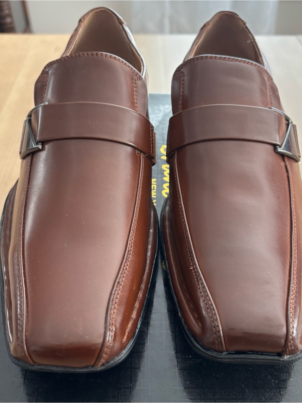 Bruno Marc Men’s Brown Dress Shoes Classic Slip On Loafer. Brand New in Box.